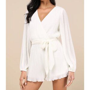 Lulus Plissed to Be Here White Plisse Balloon Sleeve Romper Sz Small White Long